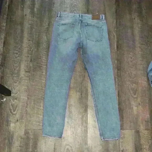 H&M straight leg jeans - Picture 3 of 5